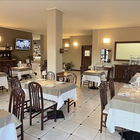 Hotel Villa Liberty Pontecurone Buitenkant foto