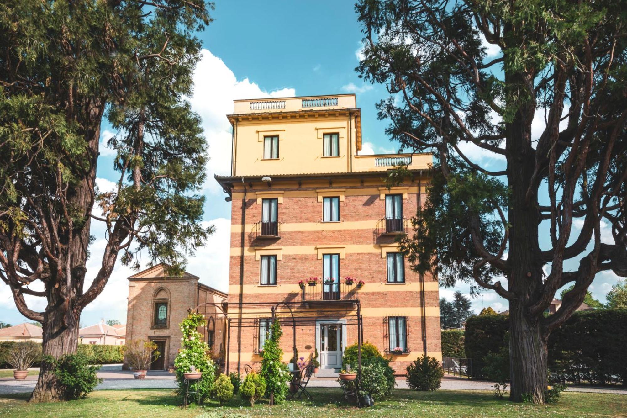 Hotel Villa Liberty Pontecurone Buitenkant foto
