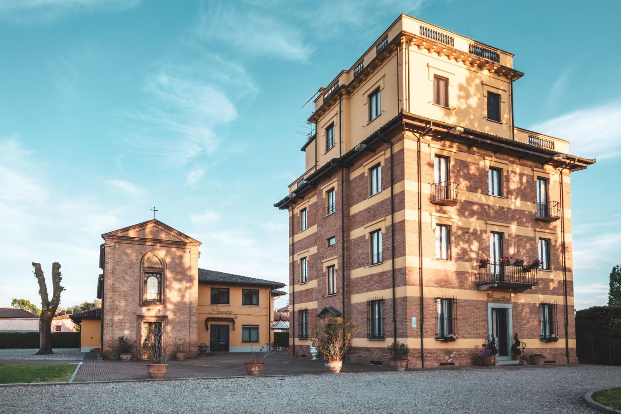 Hotel Villa Liberty Pontecurone Buitenkant foto