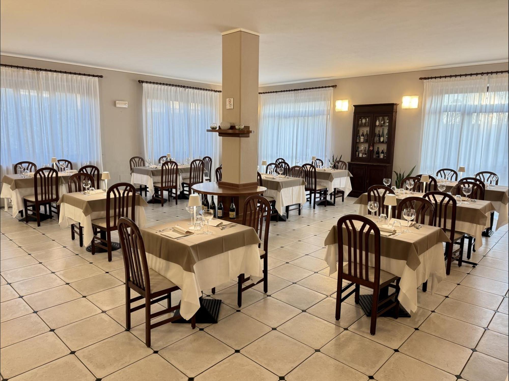Hotel Villa Liberty Pontecurone Buitenkant foto
